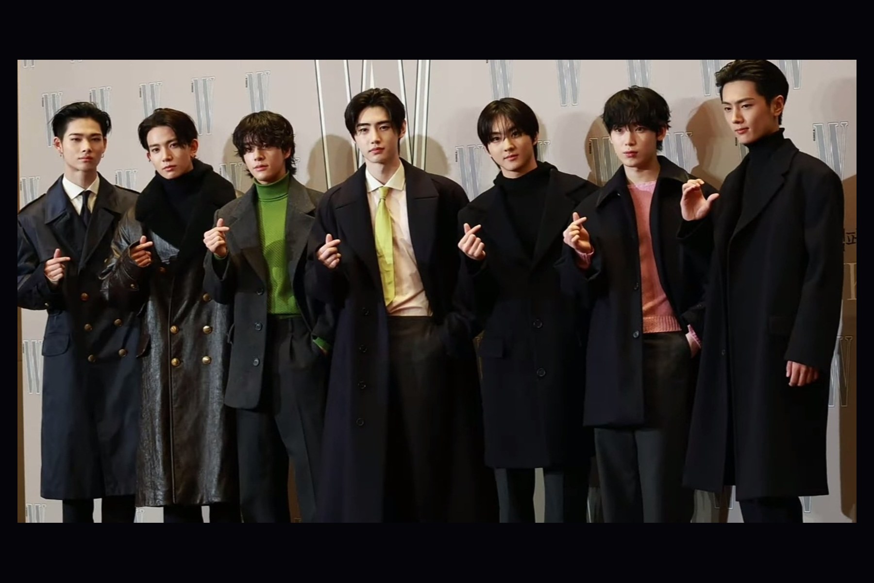 ENHYPEN members together in 2024.
